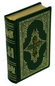 Апостол. Апокалипсис  (золот. тиснен., с накладным крестом)